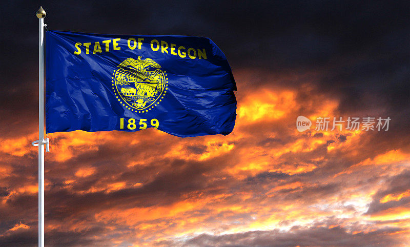 flag of State of Oregon on flagpole(俄勒冈州)flagpole(旗杆